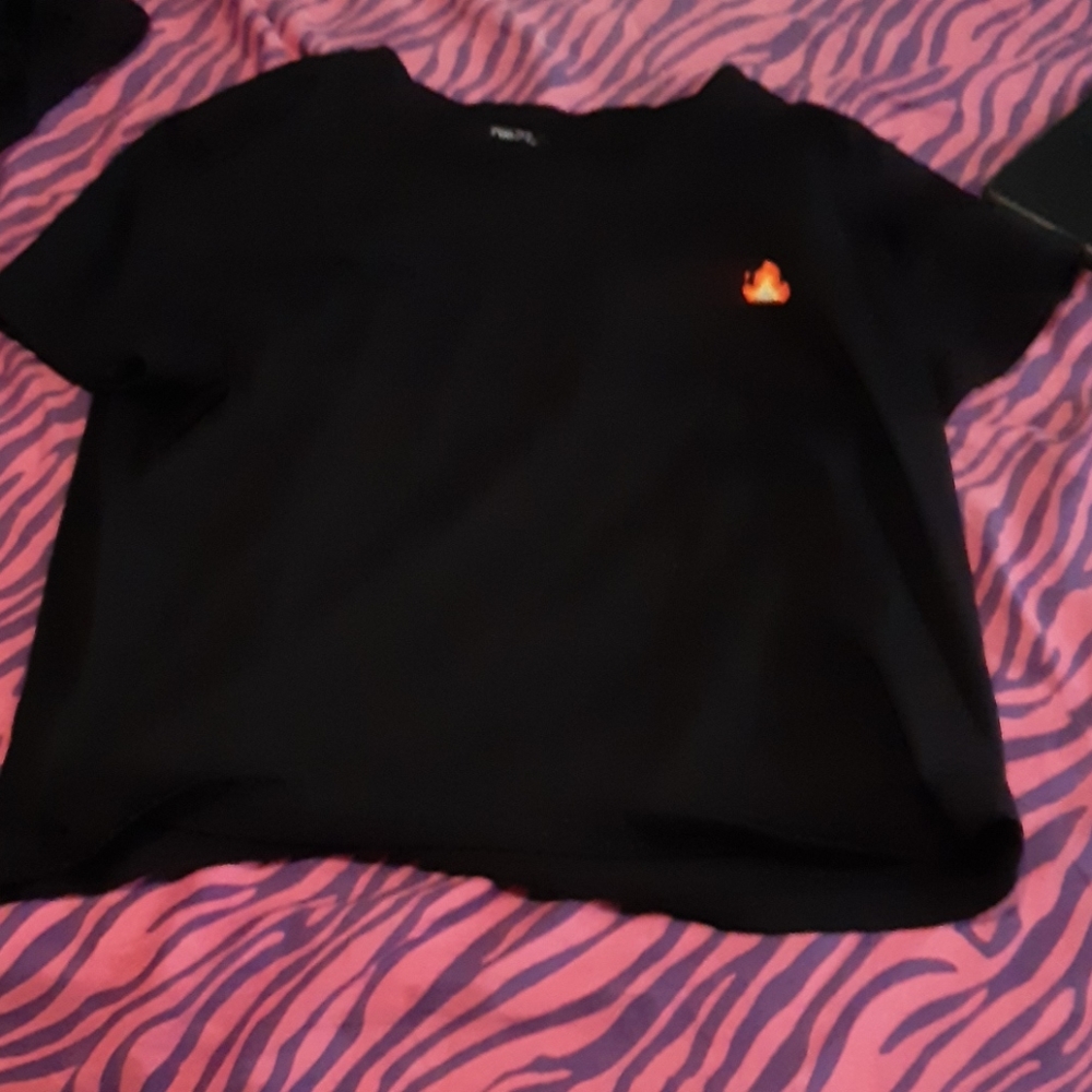 Fire crop top♡